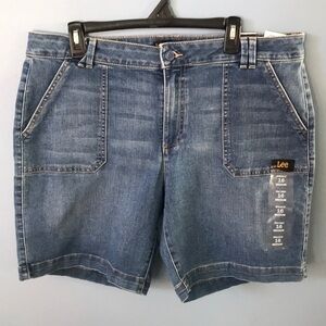 NWT Lee walk shorts mid rise liberty blue denim size 16 Medium